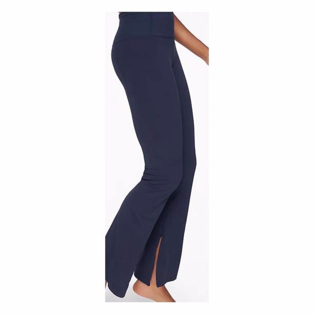 Barre Flare Plant - Navy